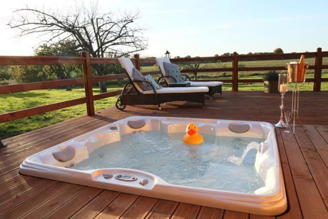 The Orchard Bramble Lodge Hadleigh  ภายนอก รูปภาพ