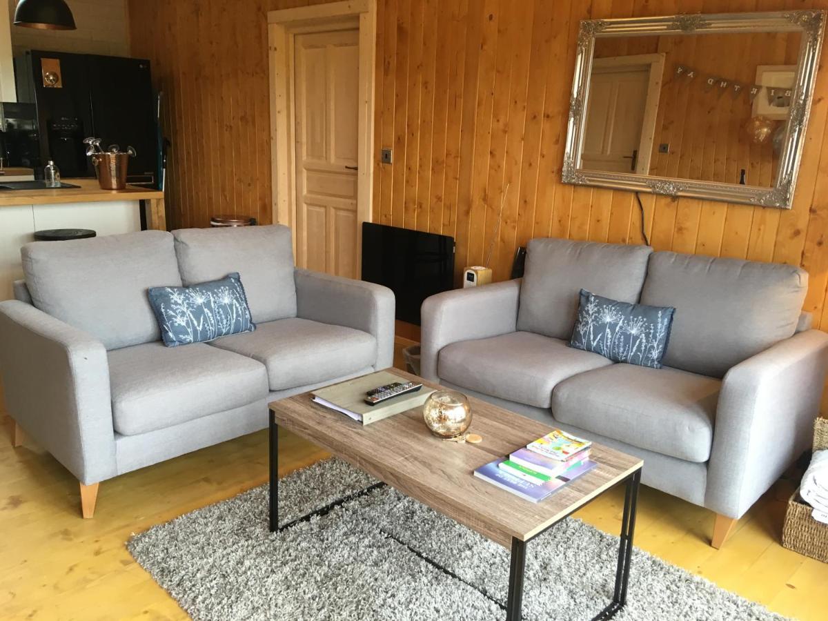 The Orchard Bramble Lodge Hadleigh  ภายนอก รูปภาพ