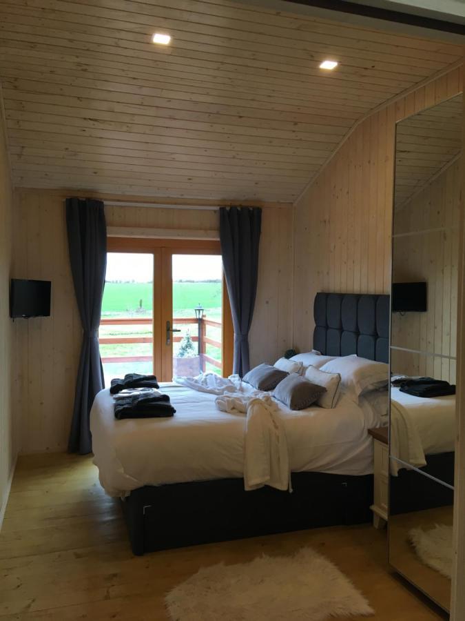 The Orchard Bramble Lodge Hadleigh  ภายนอก รูปภาพ
